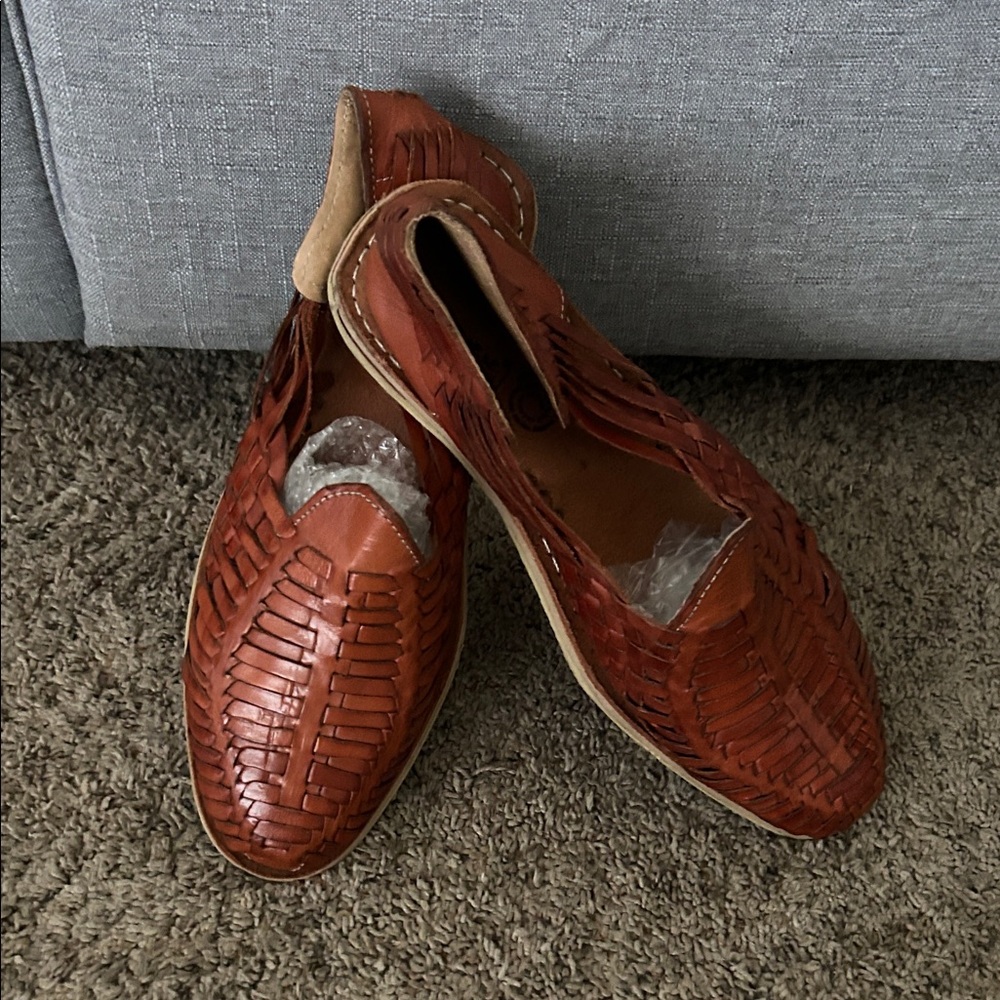 Elegant Brown Leather Loafers
